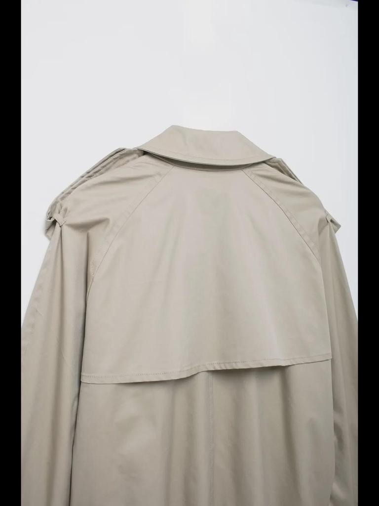 Осень 2024 г. Женская двубортная короткая ветровка в европейском и американском стиле.