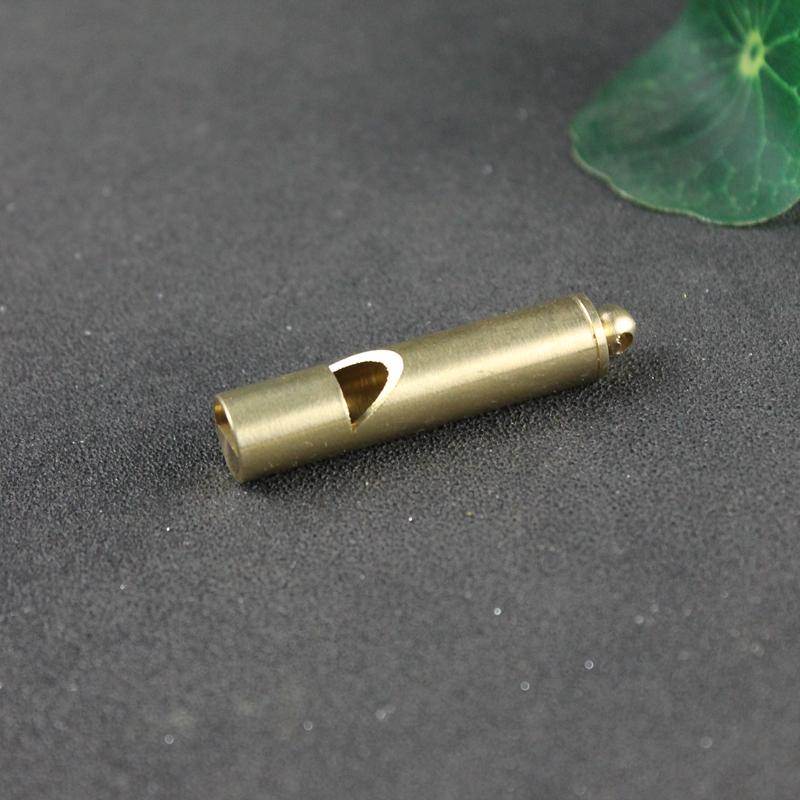 Copper Wild Boar Rhino Eagle Boa Lion Wolf Kirin Lizard Keychain Pendants Outdoor Referee Whistle Vintage Wild Survival Whistles