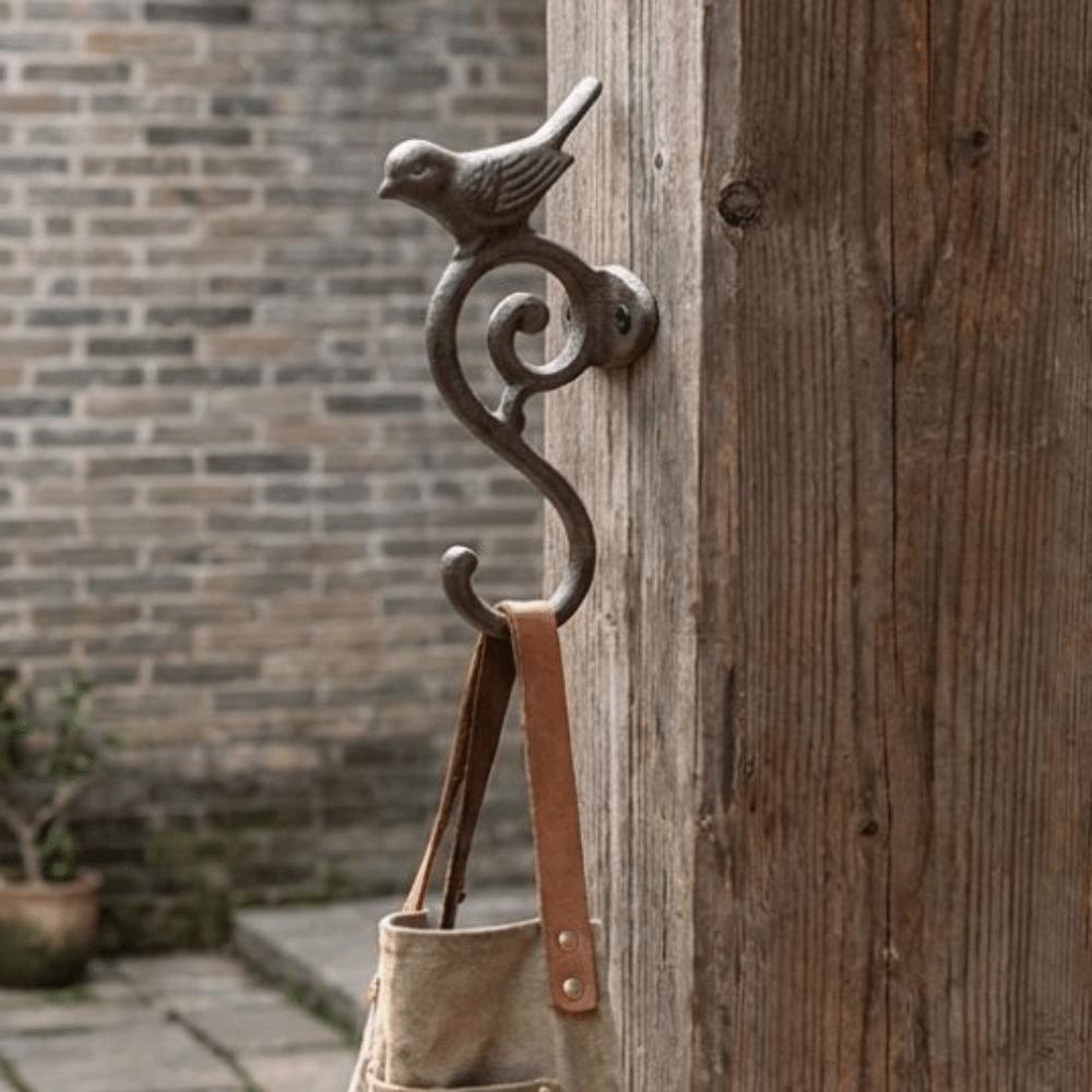 Rustic Cast Iron Wall Hook Decorative Wall Mounted Rack Creative Vintage Bird Coat Hanger Glove