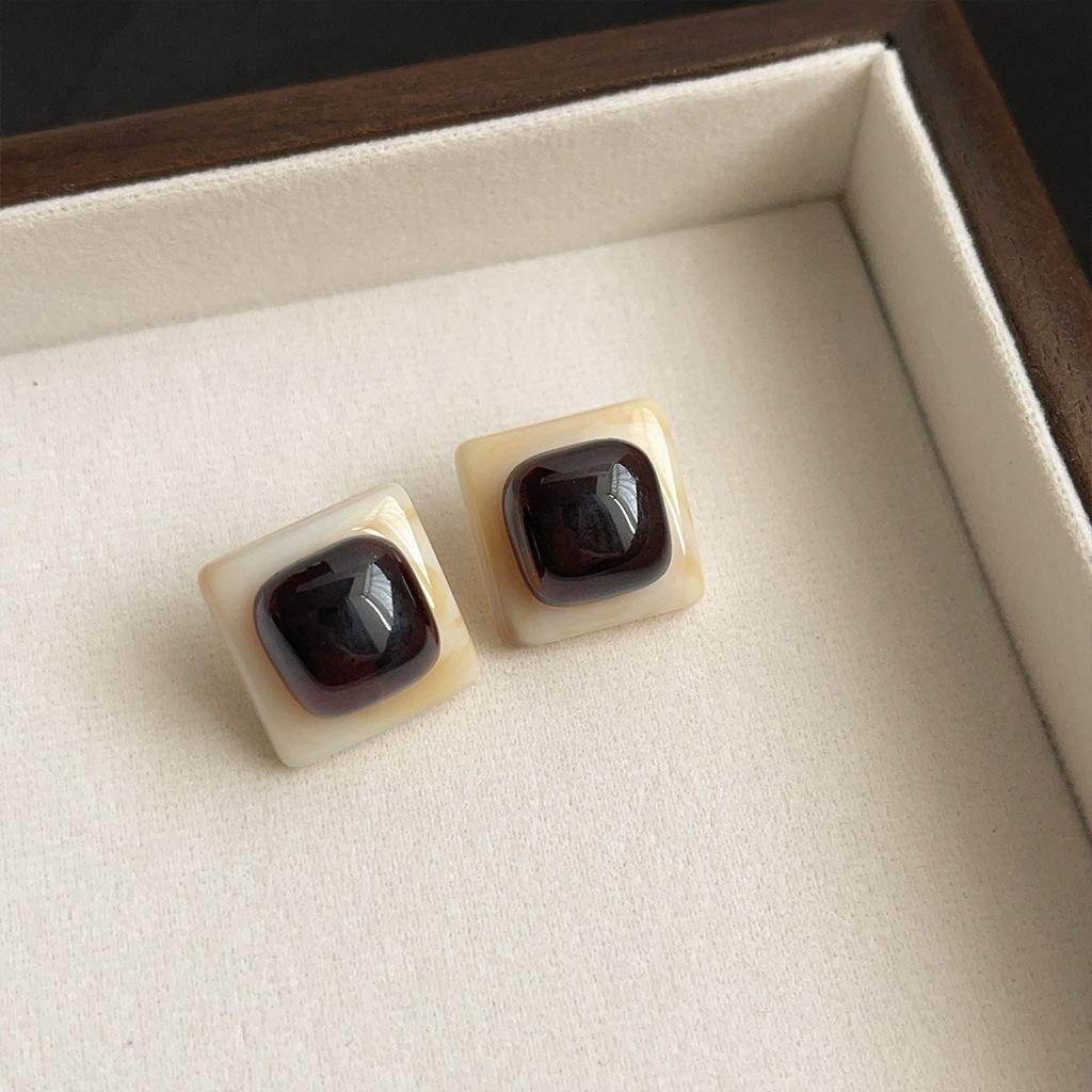 Винтажные серьги-кофе Maillard Женские серьги с литературным темпераментом Акриловые серьги-мазки Нишевые Высококлассные Осенне-зимние серьги