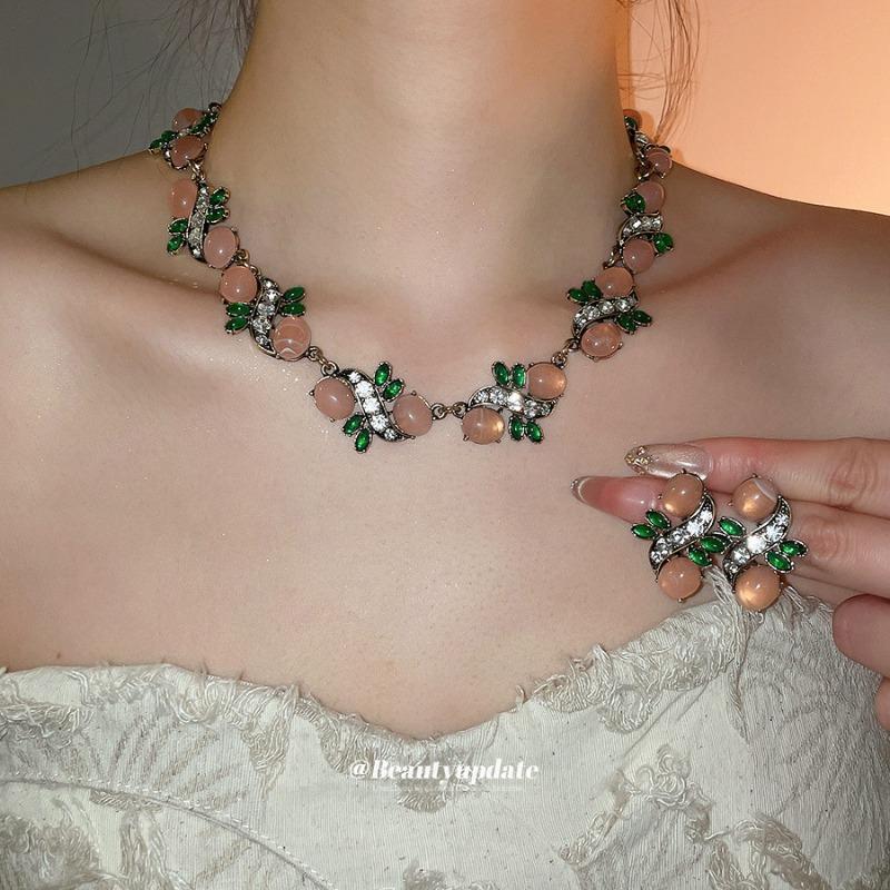 Wind Diamond Resin Oval Necklace Bracelet Earrings Elegant Temperament Jewelry Set Light Luxury High-end Jewelry