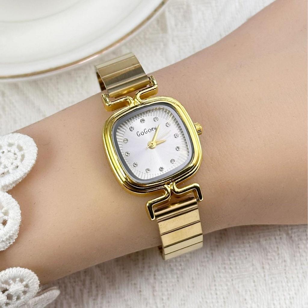 Pre-owned Petite Ladies’ Square Steel Band Watch – Classic Design