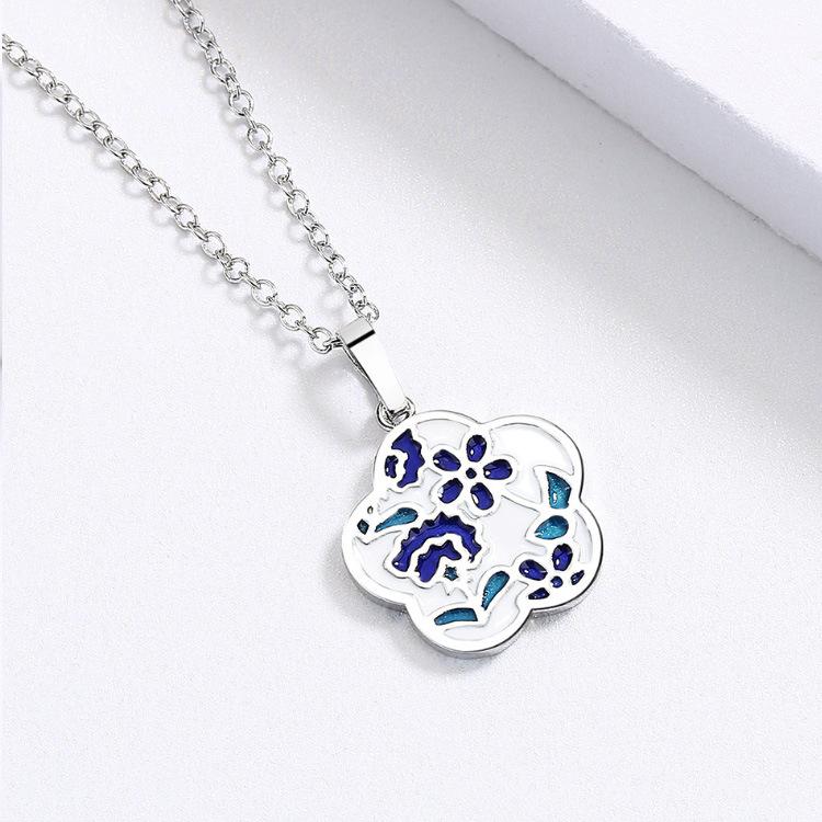Classic Retro Temperament Elegant Ring Necklace Stud Earrings Three-piece Set Floral Fashion Women's Jewelry