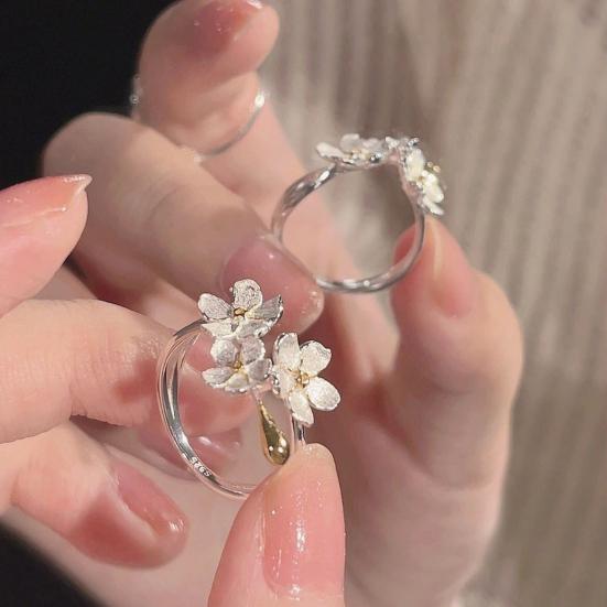 Женское открытое кольцо с цветком, регулируемое, гладкое, полированное, в стиле ретро, ​​легкое, для свиданий, ежедневного выпускного вечера