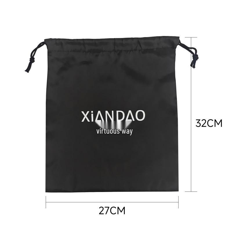 Моющийся HEPA-фильтр-картридж для автомобильного пылесоса с множеством насадок.