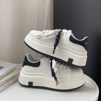 Женская обувь – Кроссовки