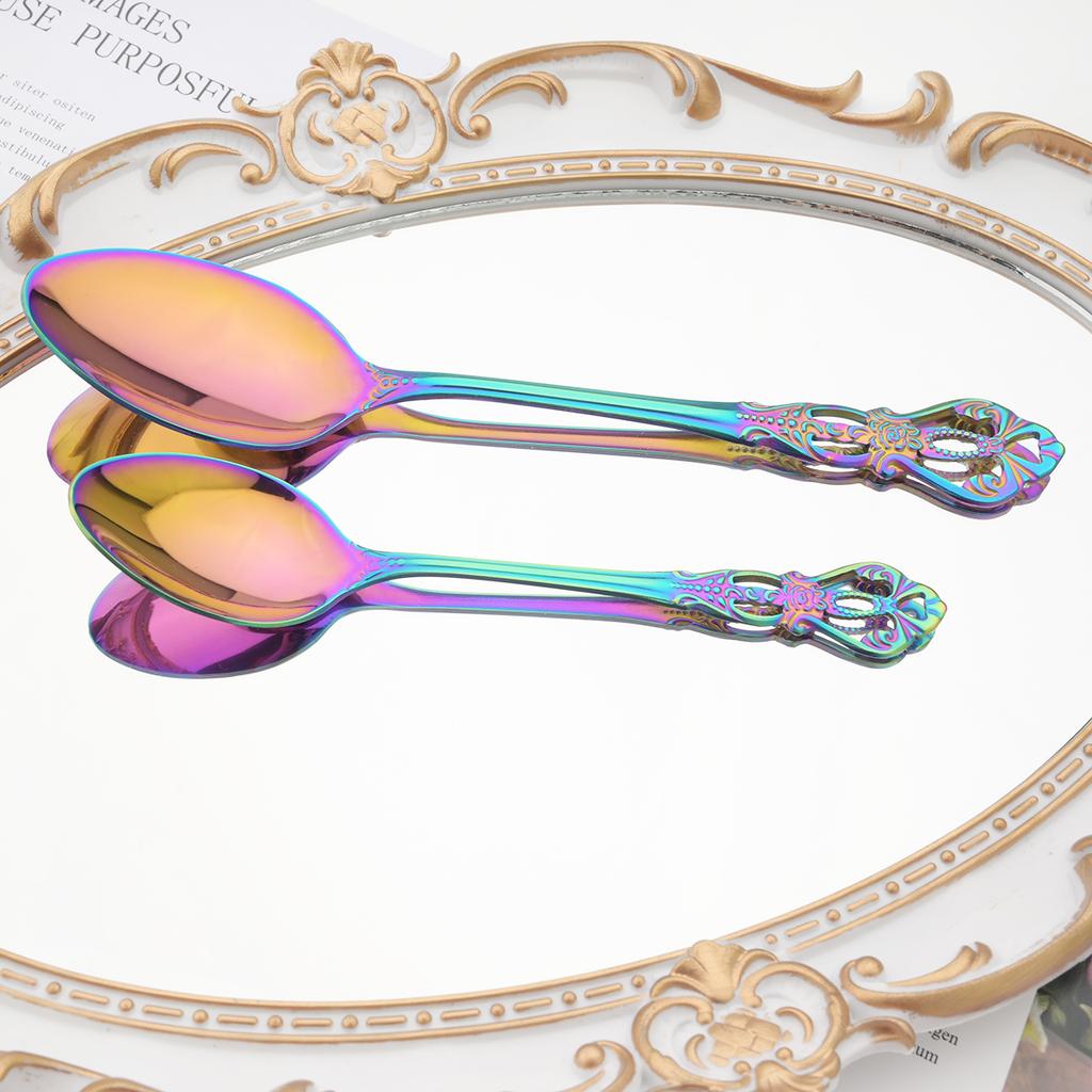 24pcs Gold Cutlery Set Royal Dinnerware Stainless Steel Silverware Spoon Fork Knife Kitchen Silverware Set Western Tableware