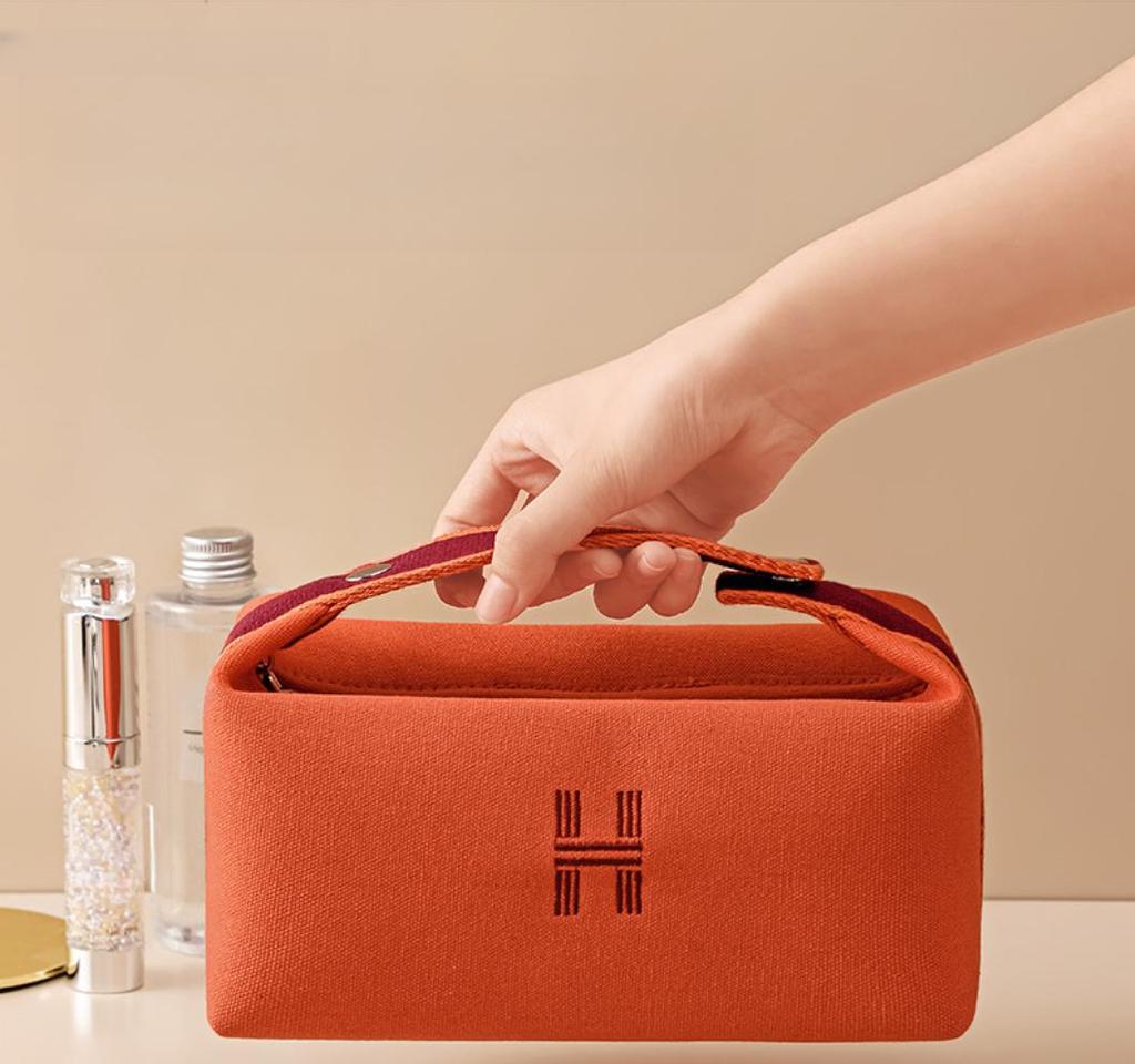 Portable Toiletry Bag Dustproof Travel Large Capacity Canvas Makeup Bag