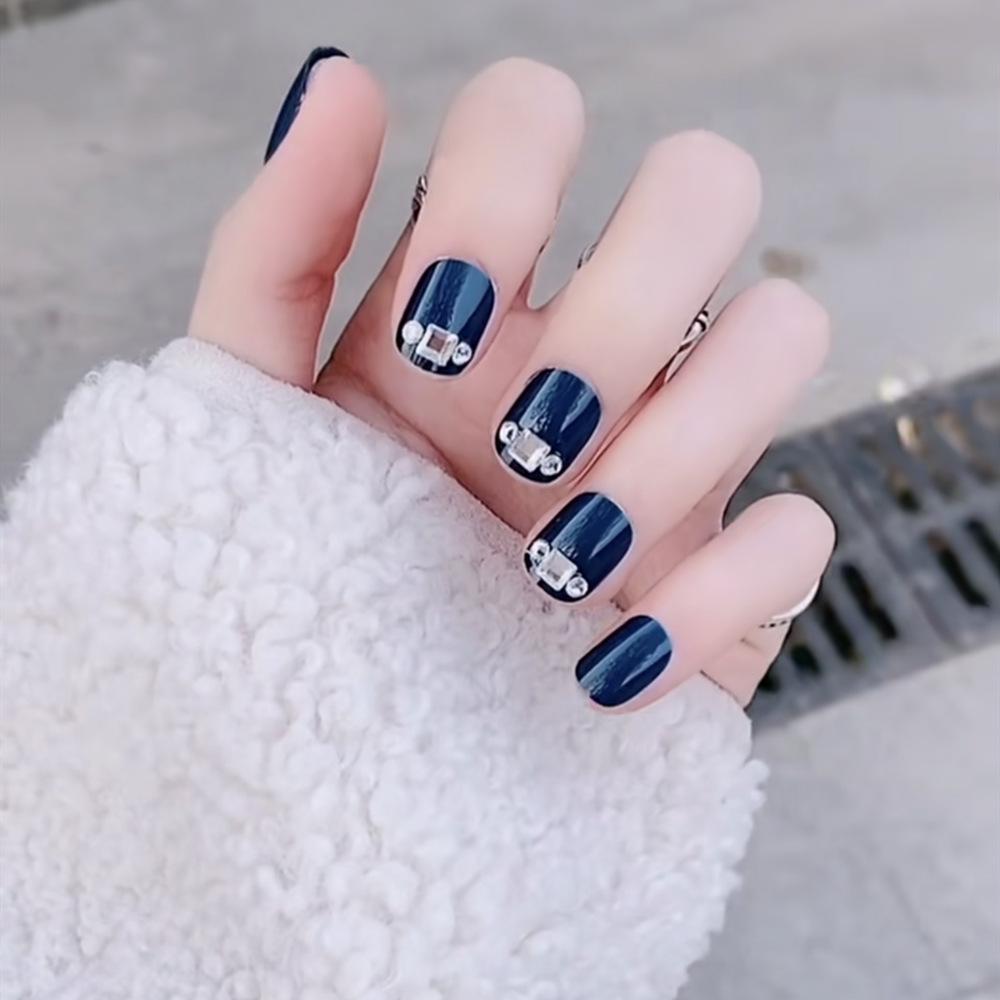 Celebrity-Inspired False Nails: 24-Piece Wearable Manicure Set