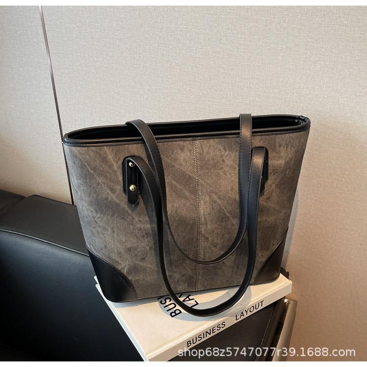 Fashion large-capacity tote bag women's 2025 new trendy autumn and winter versatile casual shoulder bag commuter high-end bag