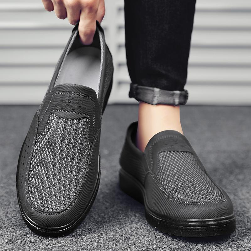 Fashion 2024 New Men Sneakers Lightweight Breathable Slip-On Flats Shoes Men Casual Mesh Shoes Luxury Summer Dress Shoes