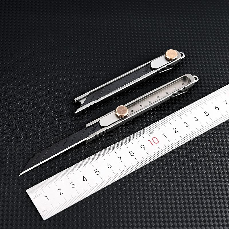 Titanium Alloy Utility Knife Men Gift Box with 10pcs Relacement D2 Blades Multitool Unboxing Bottle Opener Push Knives Pendant