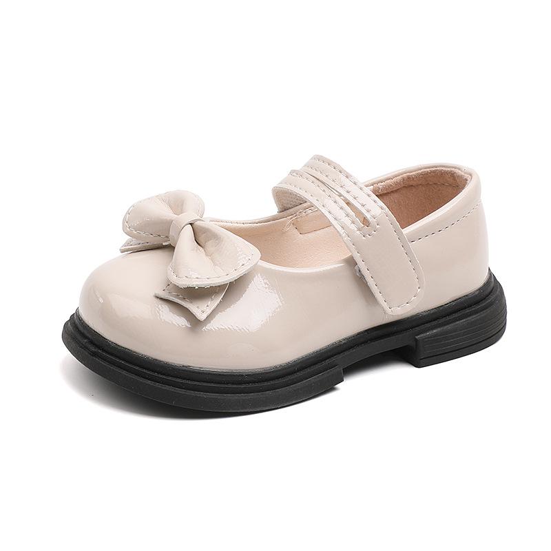 Новые весенне-осенние туфли Мэри Джейн из лакированной кожи для девочек с жемчужным бантом. Модные туфли принцессы для танцев.
