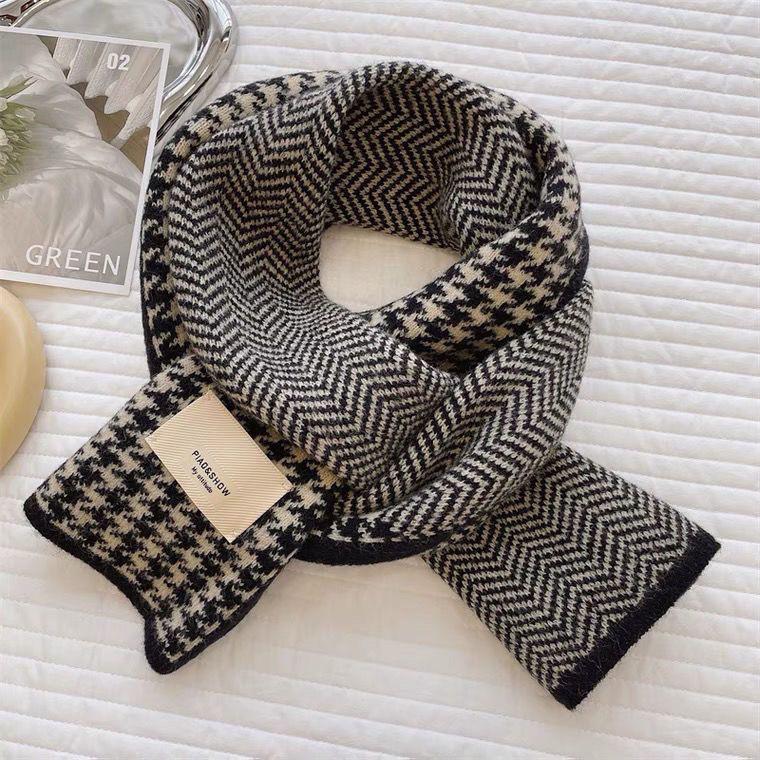 Women's Winter Warm Houndstooth Wool Scarf - Korean Style Versatile Knit for Autumn and Winter