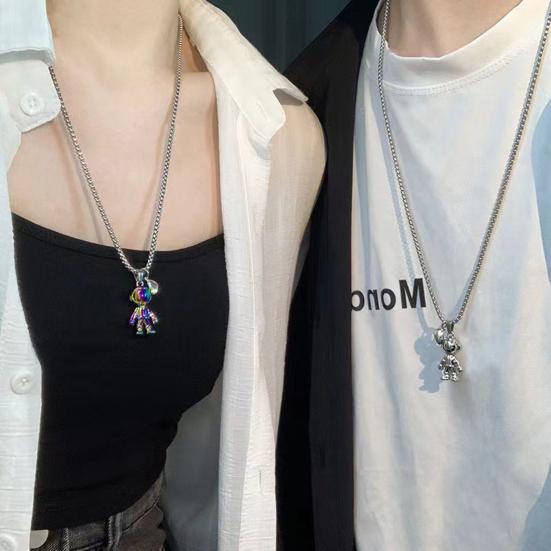 2Pcs Smooth Surface Exquisite Workmanship Couple Necklaces Creative Design Space Astronaut Magnetic Buckle Friendship