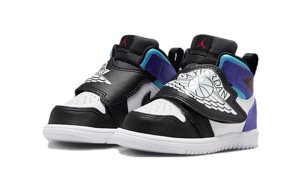 Jordan Air Jordan 1 SKY Удобная амортизация, Износостойкие Средние кроссовки для малышей Черно-белые Для младенцев и малышей BQ7196-154