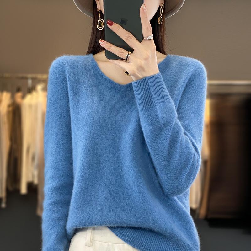 Women's V-Neck Wool Sweater: New Autumn/Winter Solid Color, Loose Fit, Versatile Style.