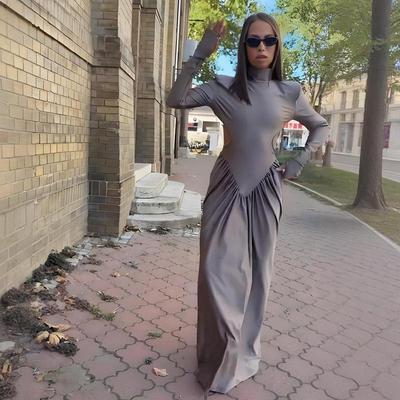 Женское облегающее платье с длинными рукавами, высоким воротом и открытой спиной, однотонное, осень 2025