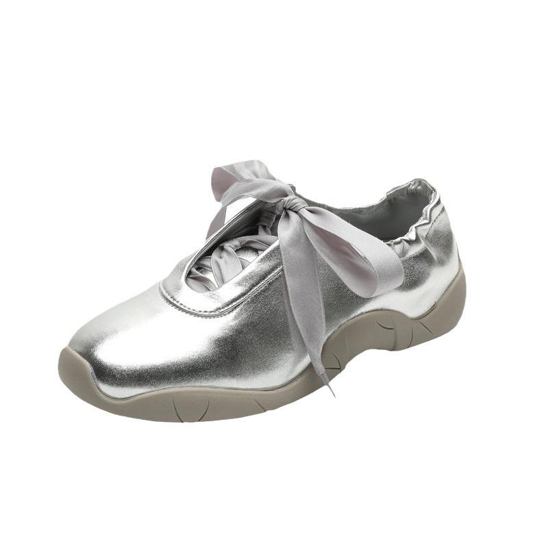 Весенние балетки женские кроссовки на мягкой подошве серебристые туфли