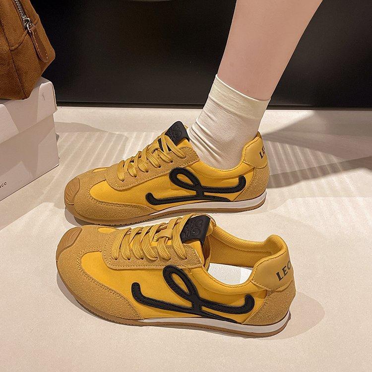 Нишевый дизайн ретро повседневные спортивные маленькие белые туфли на плоской подошве женские 2025 весна новые туфли Dexun Forrest Gump