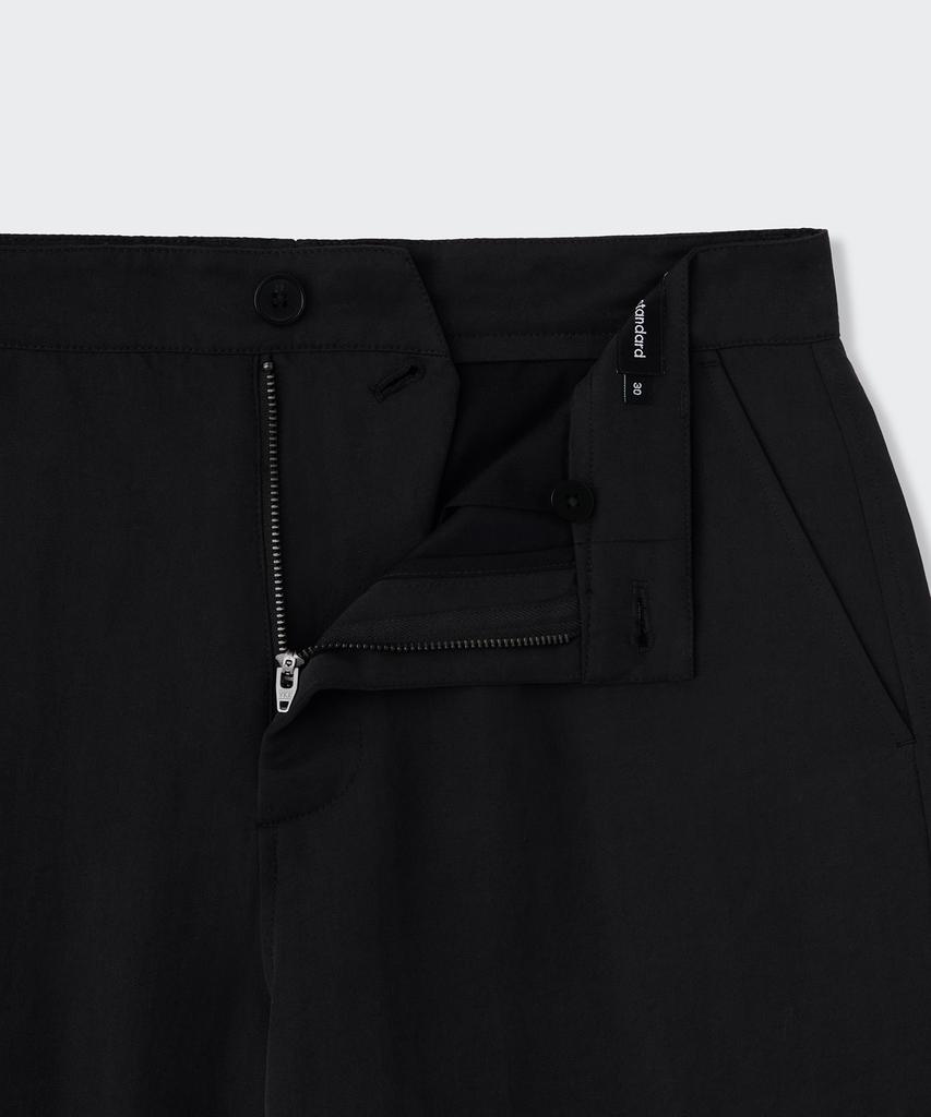 MUSINSA STANDARD [City Workers] Tapered Karmor Pants [Black]