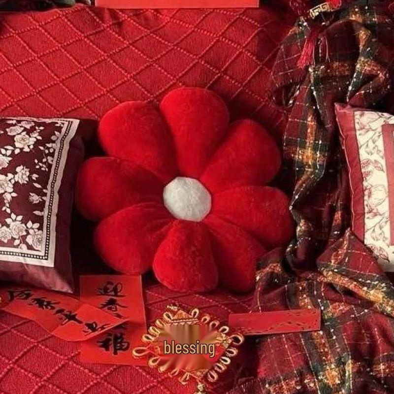 Charming Floral Petal Pillow - Cream Seat, Sofa, or Bedside Cushion