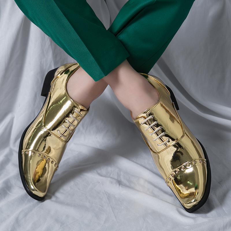 Роскошные дизайнерские трендовые модные стилистические мужские туфли на плоской подошве с заклепками мокасины для молодых мужчин свадебные школьные выпускные выпускные офисные оксфорды