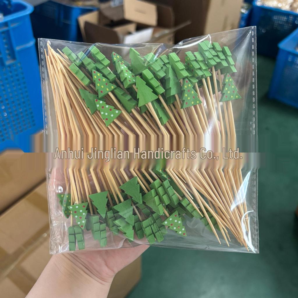 Бамбуковые шпажки для рождественских коктейлей и фруктов с Санта-Клаусом