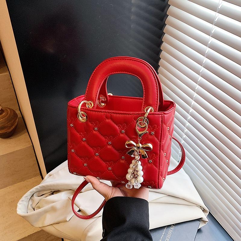 Spring New Princess Diana Bag Women's Casual Handbag Niche Texture Fashionable Versatile Shoulder Messenger Bag