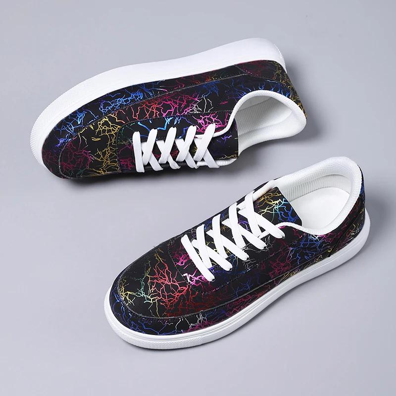 Latest Classic Men's Casual Solid Color Explosive Men's Shoes Fashion and Versatile Outdoor Lightweight Skateboarding Shoes