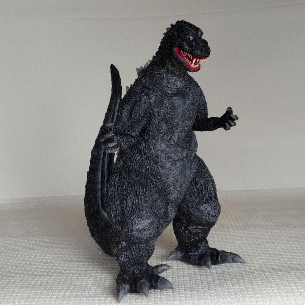 [USED] First Godzilla Figure