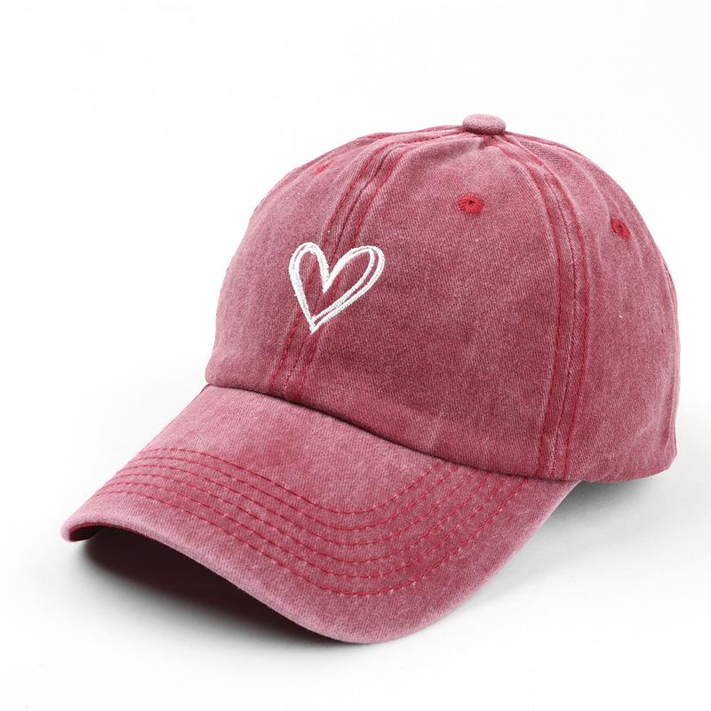 Washed Distressed Baseball Cap Heart Embroidered Couples Allseason Softtop Peaked Cap Hats for Unisex Women Outdoor Sun Hats
