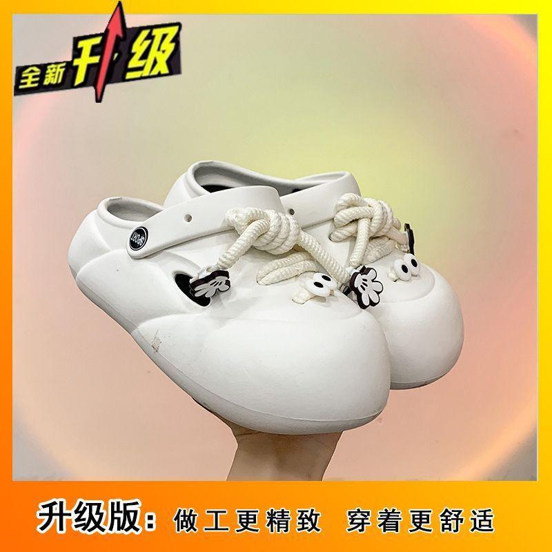 Модные универсальные нескользящие туфли с отверстиями Baotou шлепанцы на толстой подошве для повседневной носки на лето 2025, новая верхняя одежда, крутые женские шлепанцы