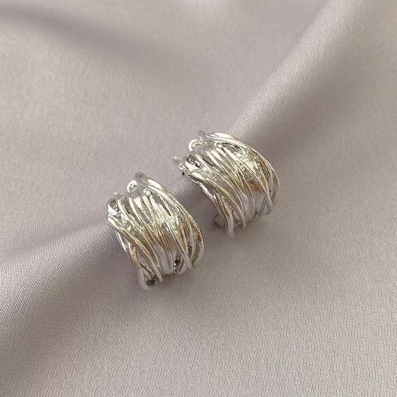 Серьги-пусеты из простого серебристого металла 'Серебряная игла'