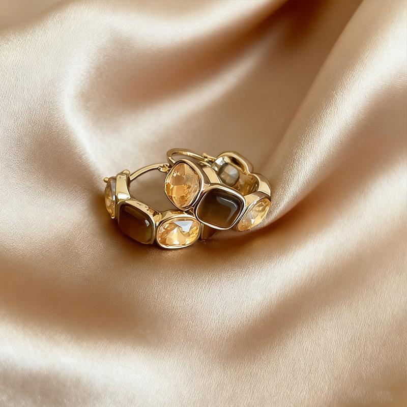 Майярдовый кофейный цвет янтарные серьги женские осенне-зимние высококлассные серьги в стиле кэжуал, серьги с нишевым дизайном в стиле легкой роскоши