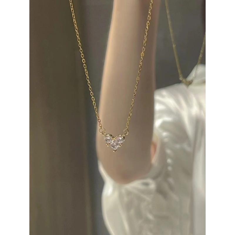 Women Fashion Luxury Zircon Inlaid Heart Pendant Clavicle Chain Necklace