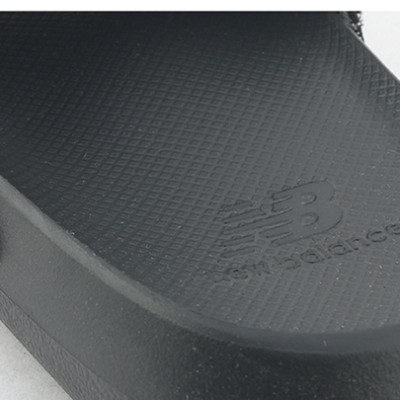 New Balance Тапочки черные