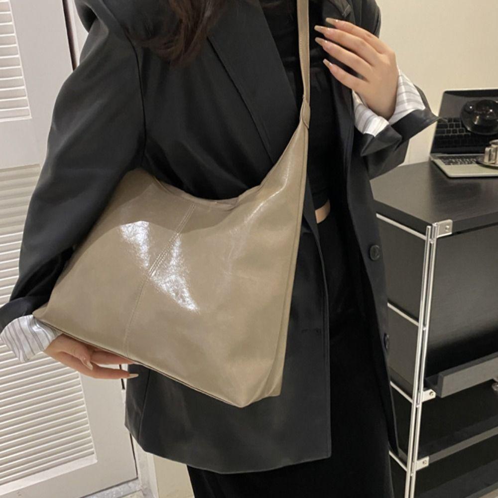 Large Capacity Commuting Shoulder Bag Solid Color Vintage Underarm Bag Soft Leather Tote Bag Lady
