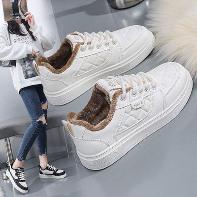 Флисовые маленькие белые туфли женские 2025 новые зимние теплые хлопковые туфли на плоской подошве студенческие две хлопковые легкие беговые повседневные кеды