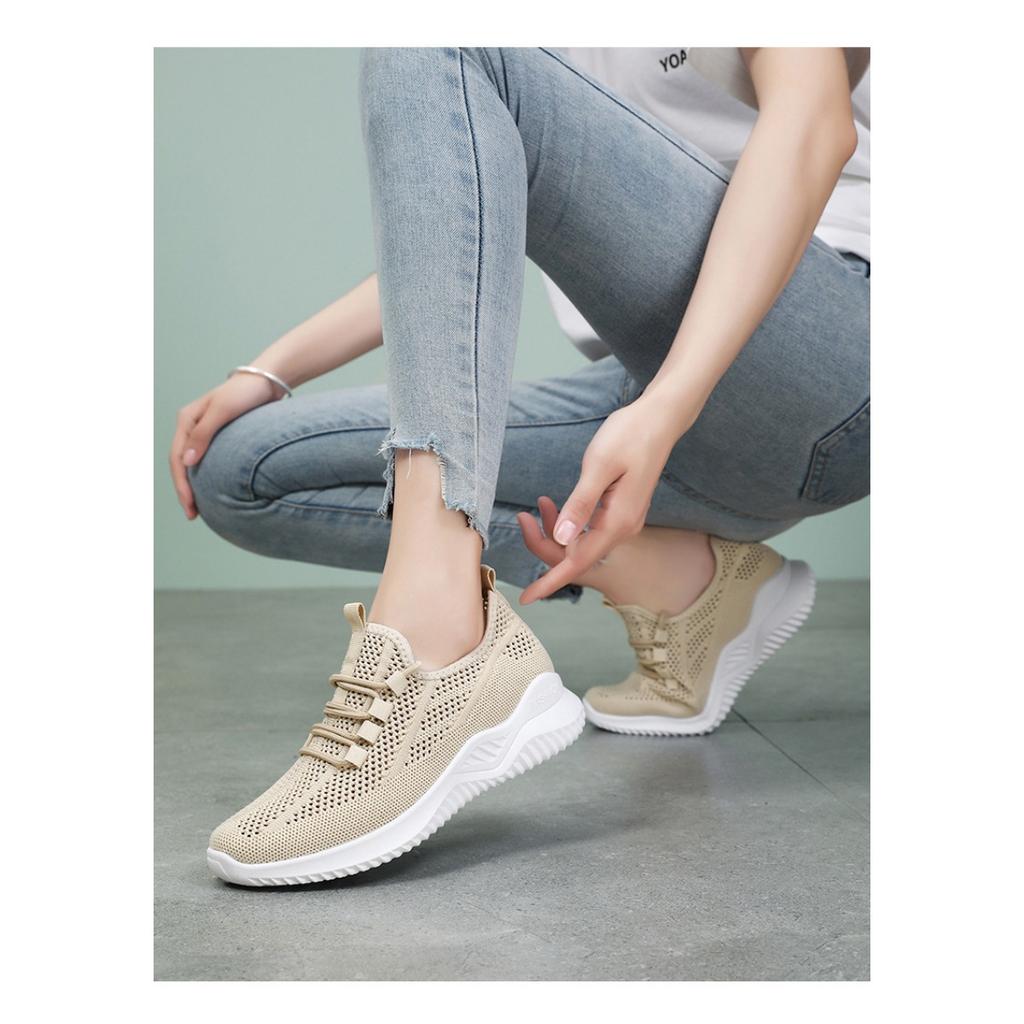 Women's Summer New Single Shoe Lightweight Soft Soled Women's Shoes Mesh Perforated Casual Sports Shoes