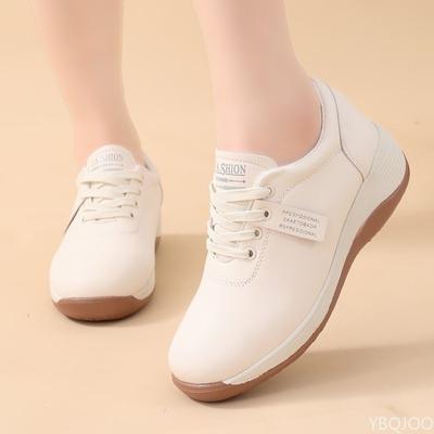 Женская весенне-осенняя новая обувь на танкетке, удобная для поездок на работу, с мягкой подошвой, легкая, спортивная, простая, одинарная обувь