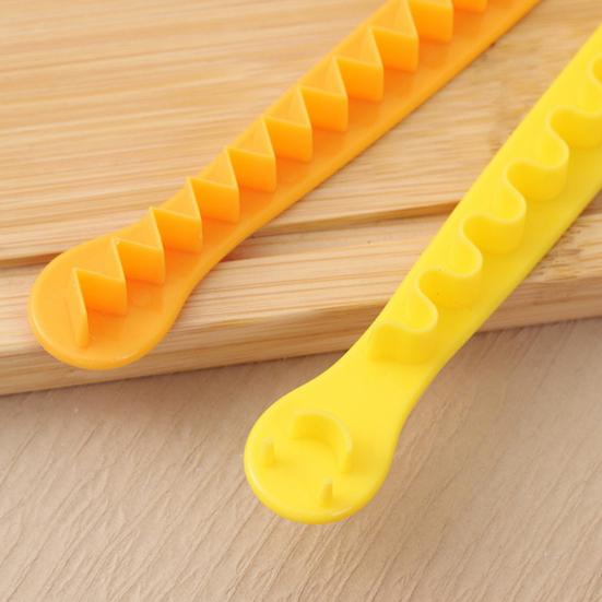 6 шт. Яйцерезка с двойными лезвиями, цветочная и геометрическая форма для яиц вкрутую, пластиковый кухонный гаджет без BPA для салатов, коробка для бенто