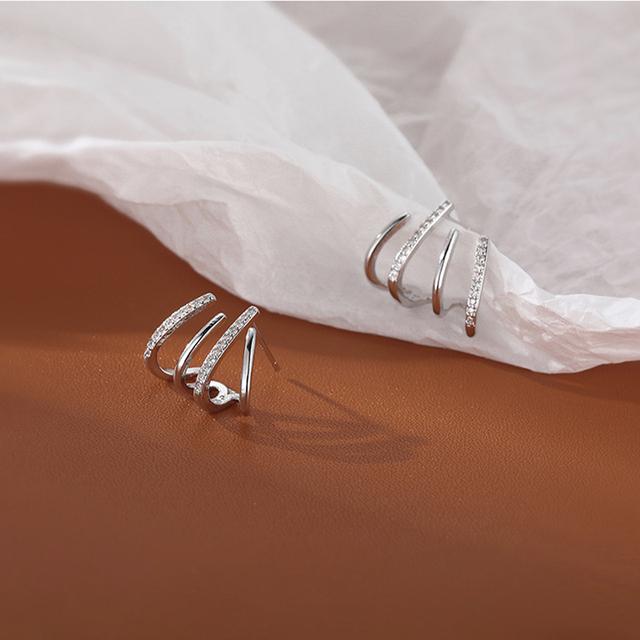 Дизайн Необычные U-образные серьги с подтечной глазурью для женщины Корейская мода Золотые серьги-гвоздики Ювелирные изделия Необычные аксессуары Девушки