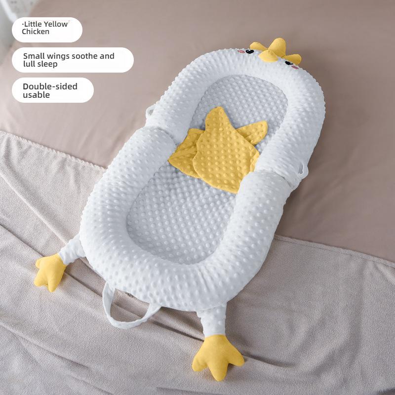 Успокаивающая кроватка для новорожденных с наклонной подушкой и подставкой для ног и стойкой для игрушек для комфортного гнездышка