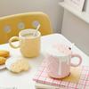 Кофейная кружка с узором печенья, 1 шт., с крышкой и ложкой, 14,2 унции, керамические кофейные чашки, милая кавайная чашка для воды, летняя зимняя посуда для напитков, подарки