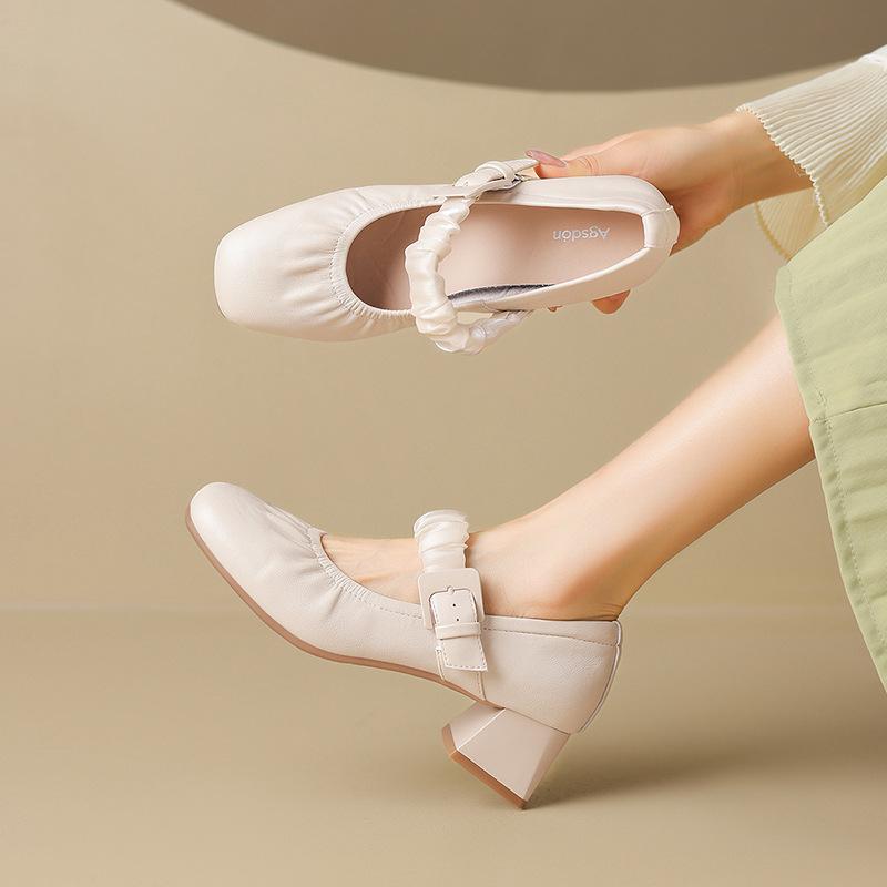Augustine Mary Jane small leather shoes women's 2025 new summer shallow mouth French evening wind retro square head single shoes