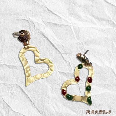 Модные Серьги-Гвоздики Формы Сердца из Железа, Компактные, Изысканные, Универсальные, Премиальные, Нишевый Дизайн