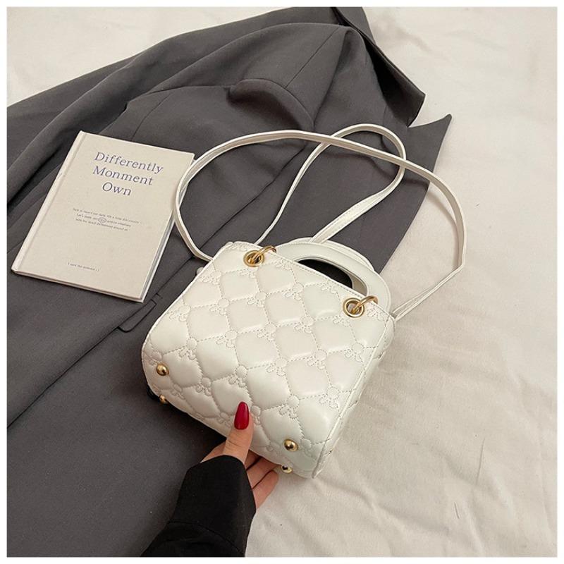 Spring New Princess Diana Bag Women's Casual Handbag Niche Texture Fashionable Versatile Shoulder Messenger Bag