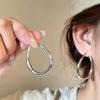 1 пара женских сережек-колец в преувеличенном стиле с большими кольцами, гладкая поверхность