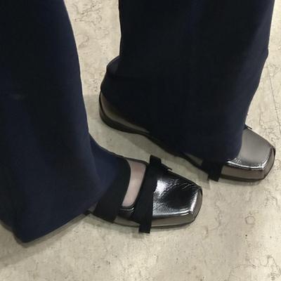 Натуральная кожа~ туфли серебристого цвета с бантом из овчины Мэри Джейн одинарные туфли женские на головной платформе маленькие кожаные туфли балетки женская обувь